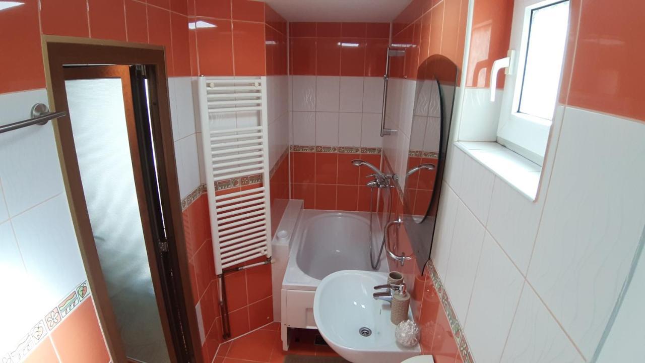 Casa Ultracentral Suceava Vila Exterior foto